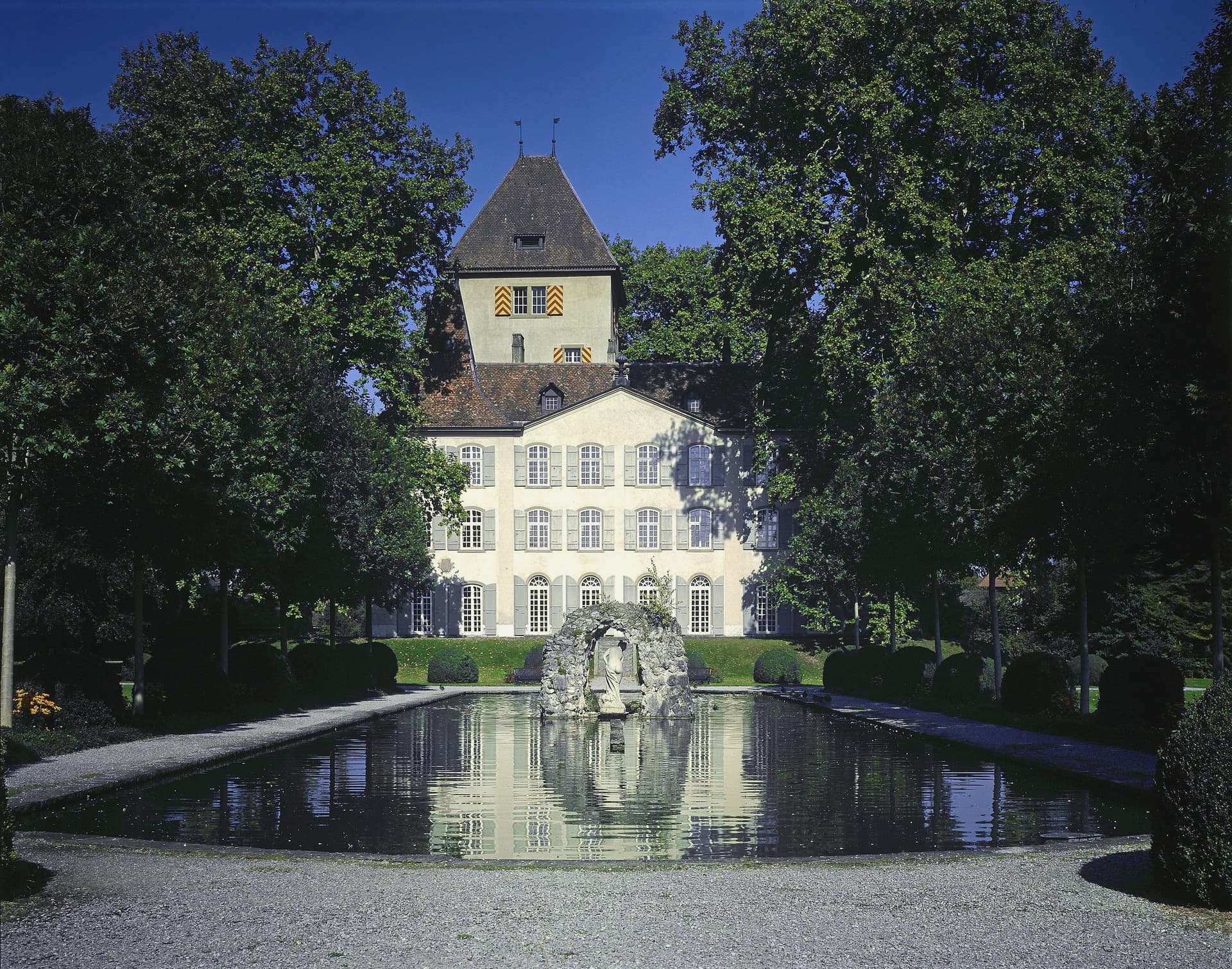 Jegenstorf Castle 