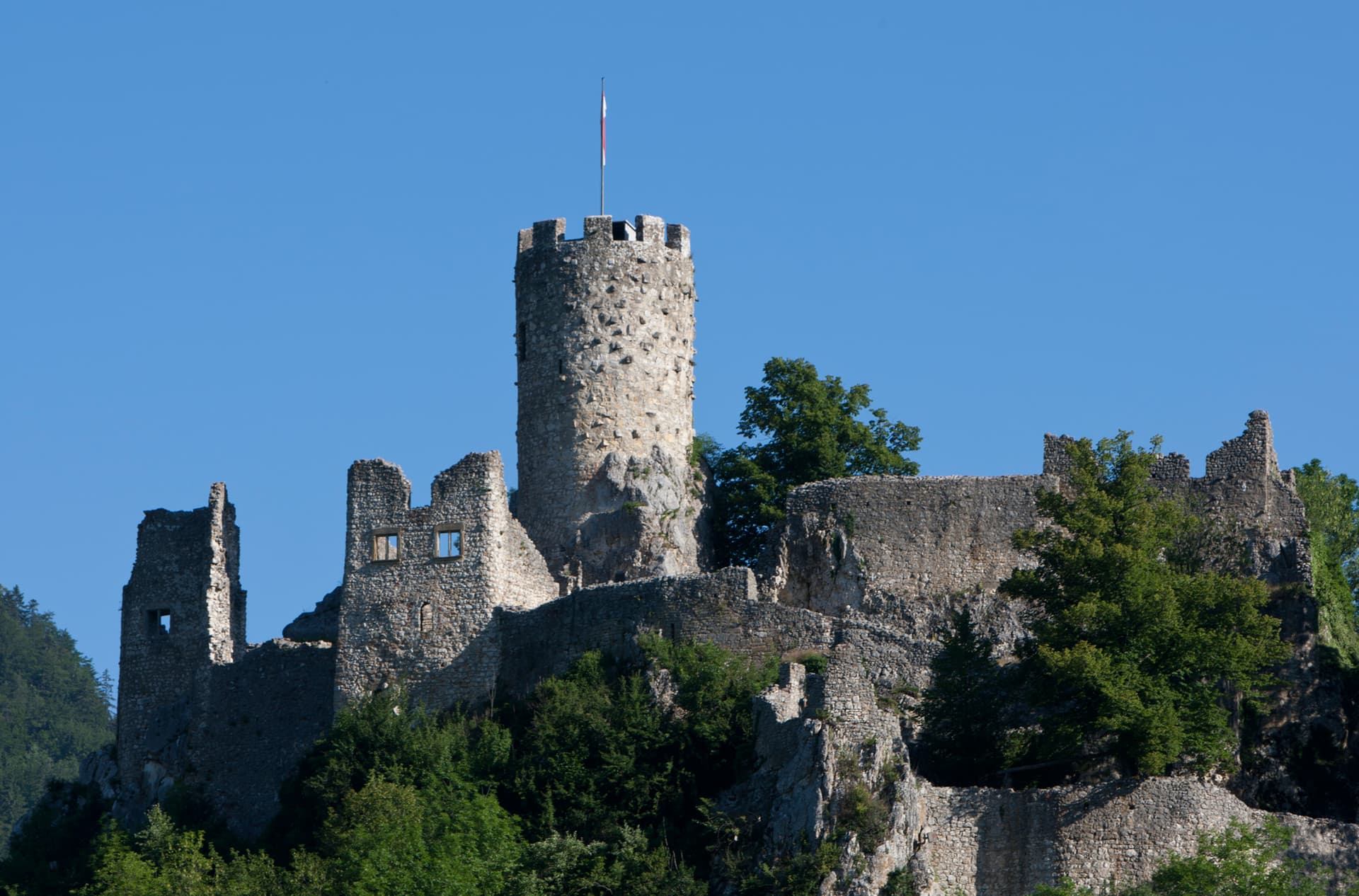 Neu-Falkenstein Ruins
