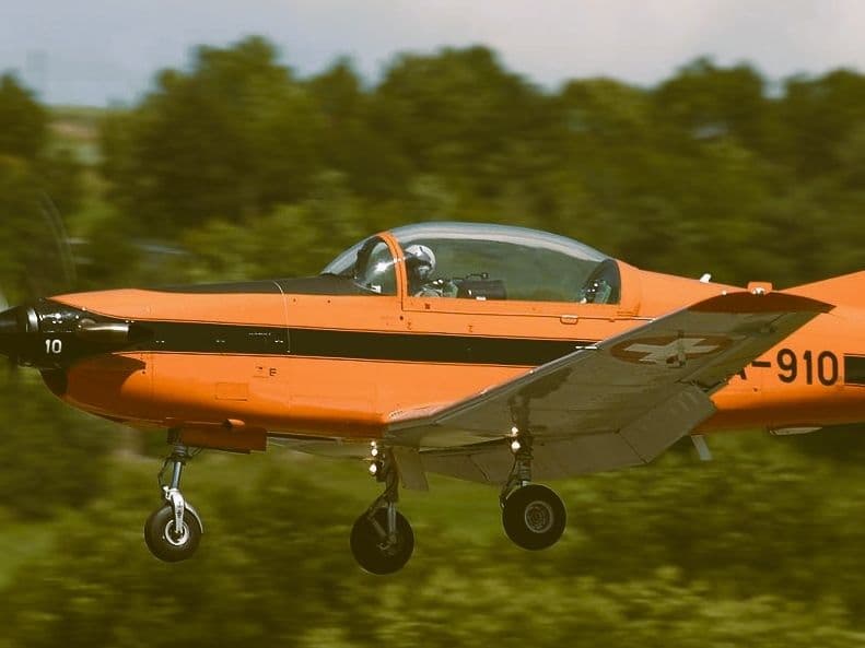 pilatus-mountains-private-aerobatics (2)