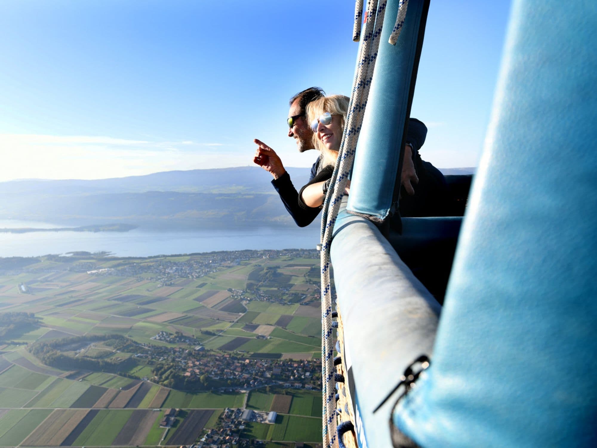 Hot-air-balloon_Ballooning_Panorama-3-Lakes_18