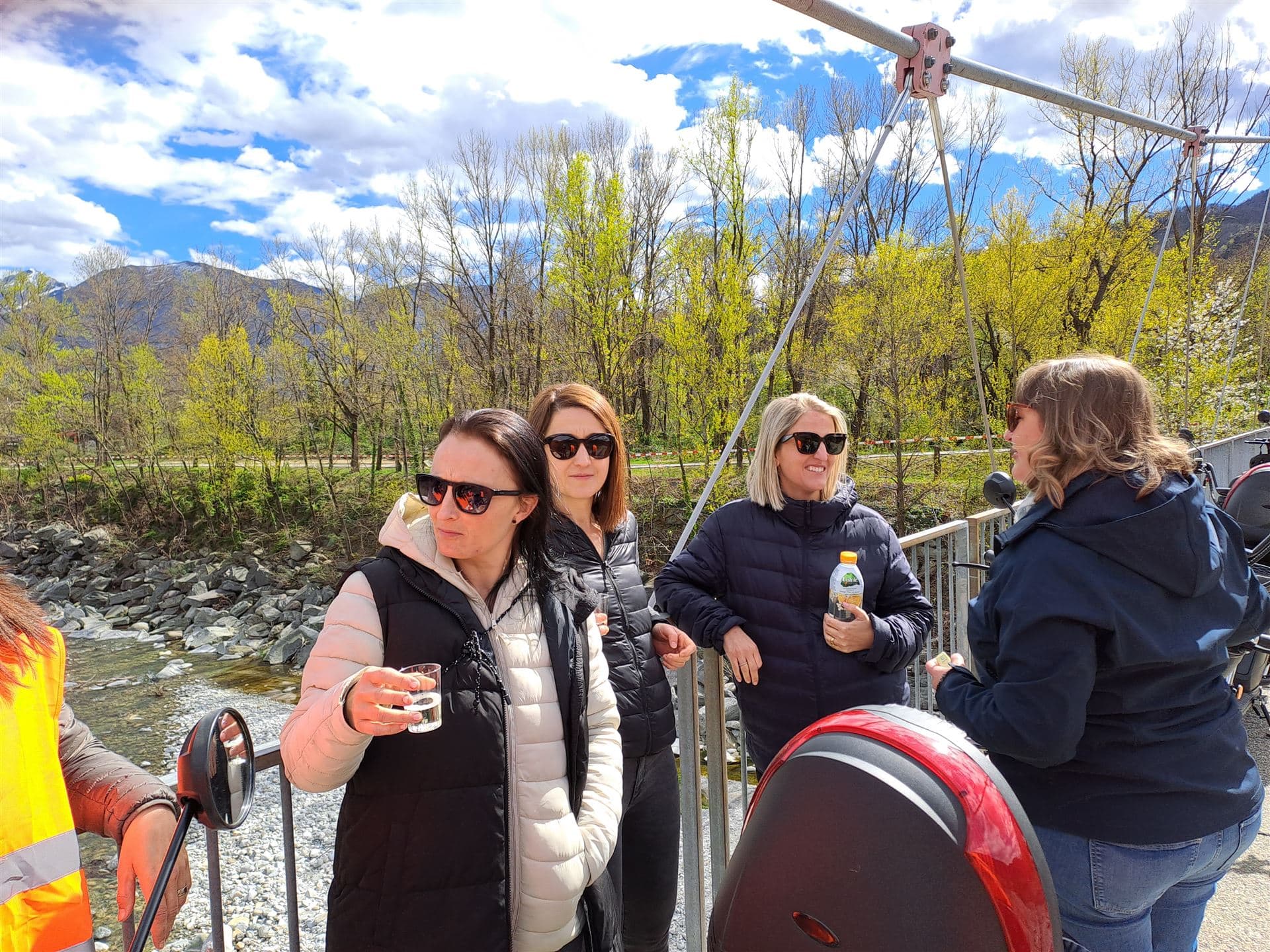 ticinoquad: Group relaxing in the Maggiatal surrounded by picturesque nature in spring