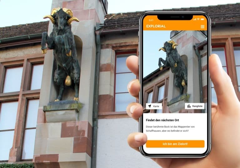 Mobile Puzzle Scavenger Hunt in Schaffhausen, Person with Smartphone, hidden object