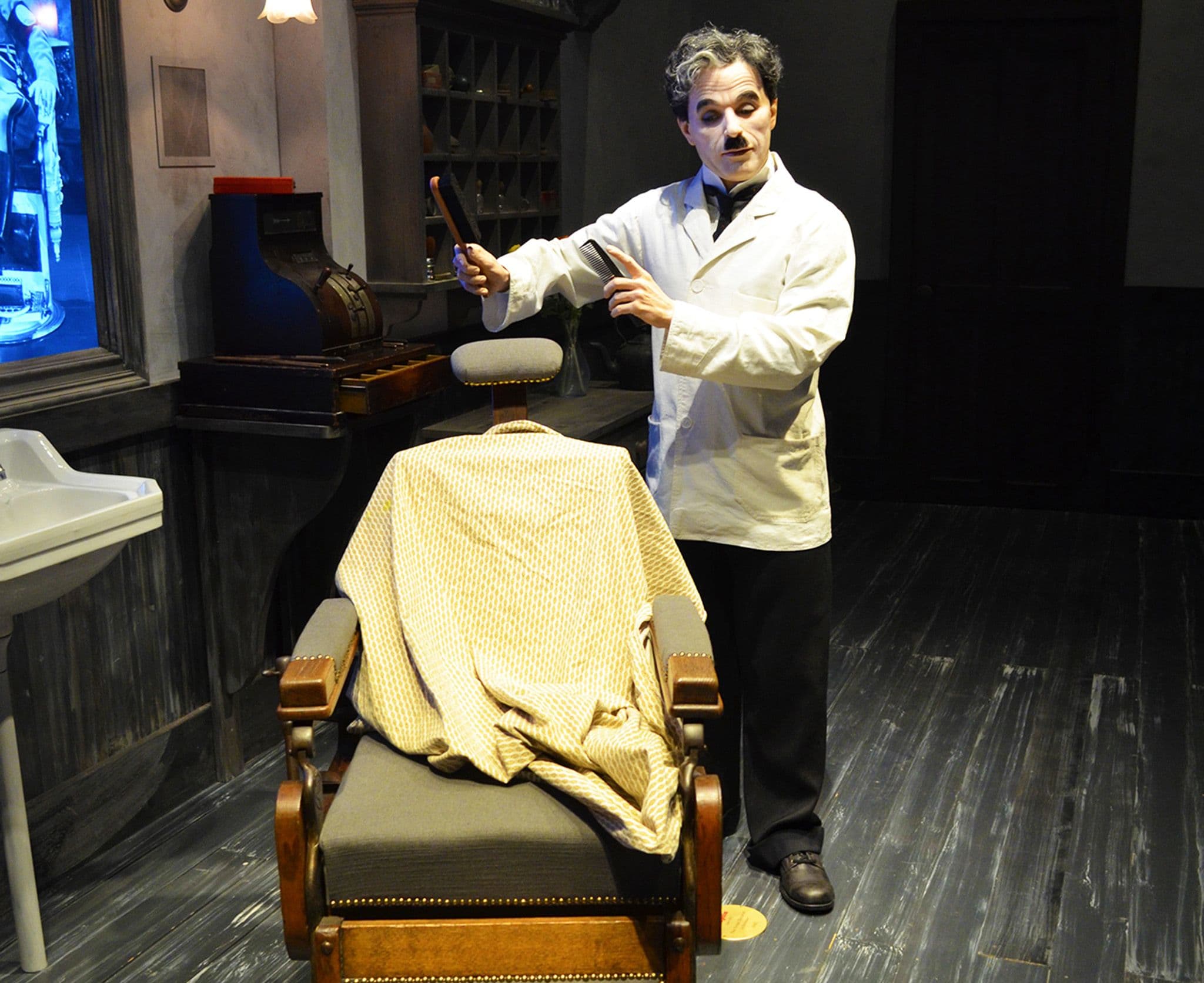 Chaplin's World: Discover the fascinating museum of Charlie Chaplin in Vevey, surrounded by art and history.