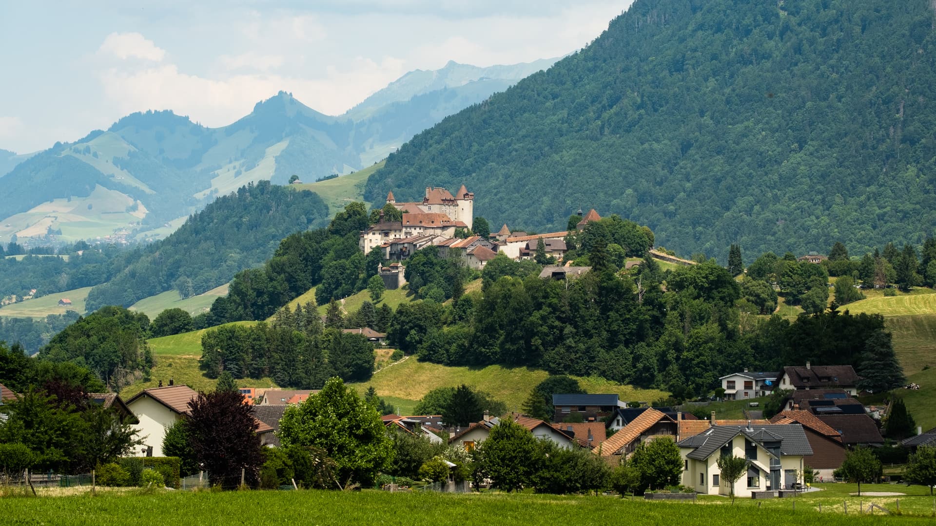 Fondue Experience in Gruyères
