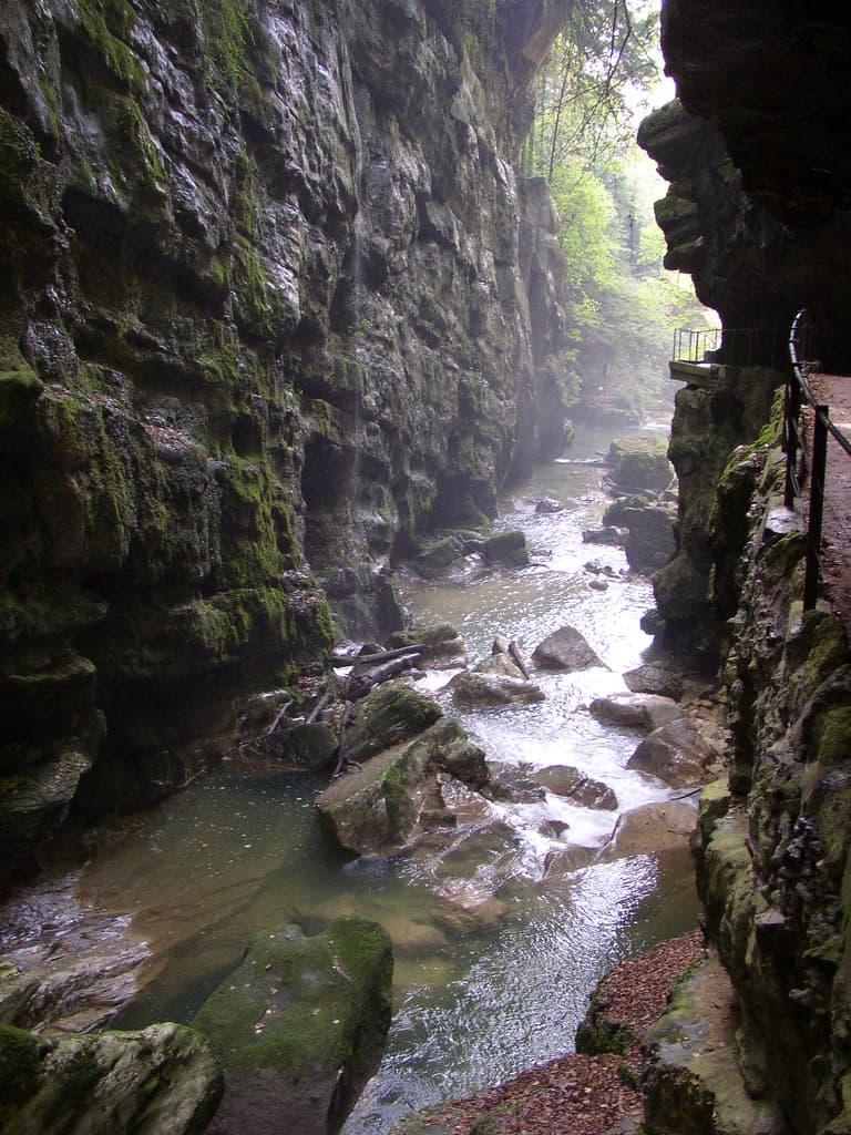 Taubenloch Gorge